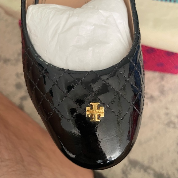 Tory Burch Kent Pump - Picture 5 of 7